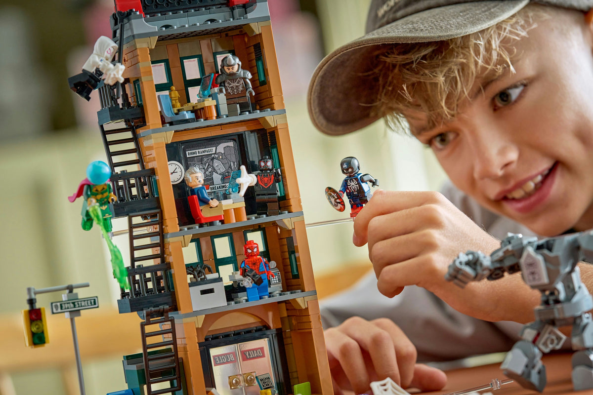 LEGO Super Heroes Marvel 76342 Spider-Man vastaan Mysterio: Daily Bugle – kuva 6