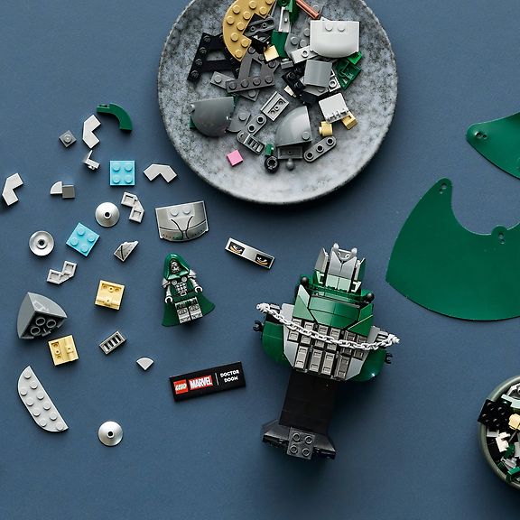 LEGO Marvel 76345 – Tohtori Doomin rintakuva – kuva 4