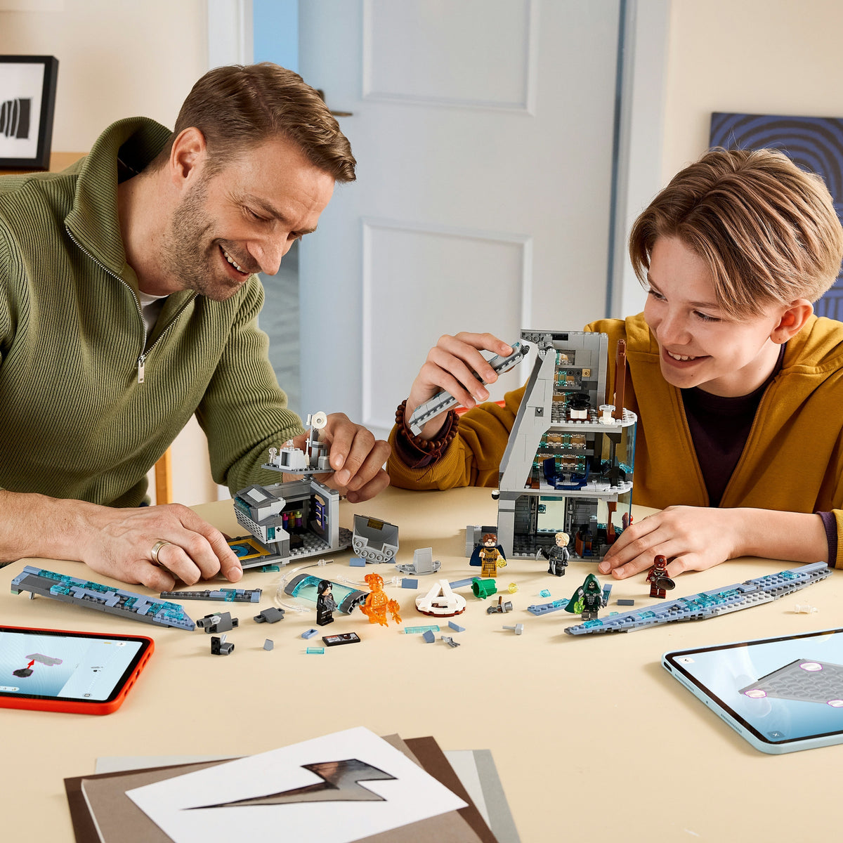 LEGO Super Heroes Marvel 76352 Avengerien uusi torni Avengers: Doomsday ‑elokuvasta – kuva 9