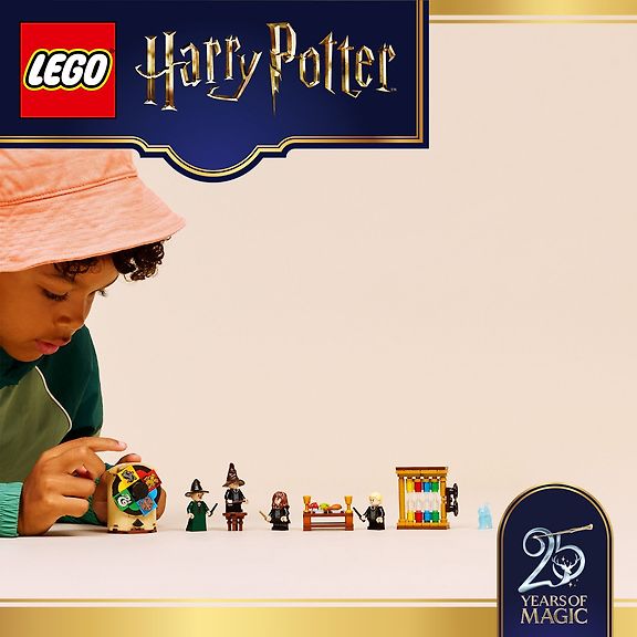LEGO Harry Potter 76460 Tylypahkan linna: Lajitteluhattuseremonia – kuva 5