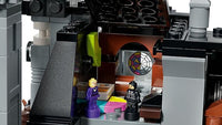 LEGO Wednesday 76788 – Kuunapäivän opisto – kuva 4