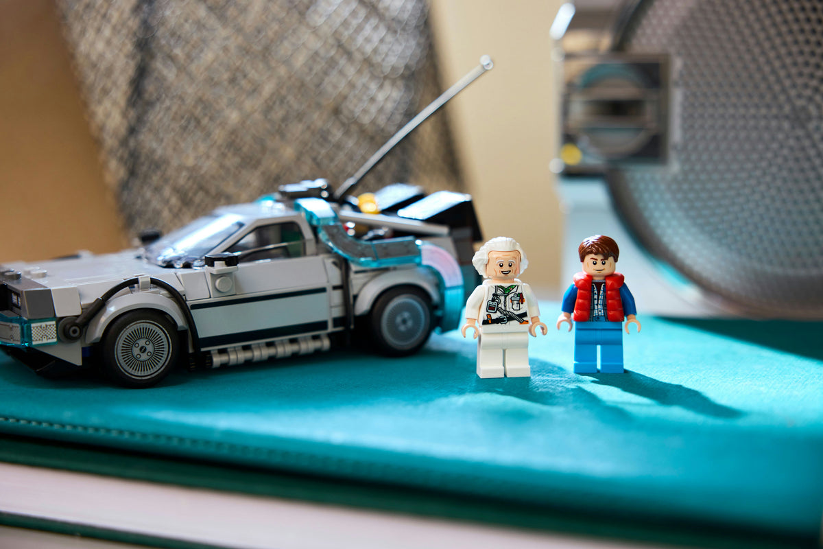 LEGO Speed Champions 77256 Aikakone Paluu tulevaisuuteen ‑elokuvasta 7
