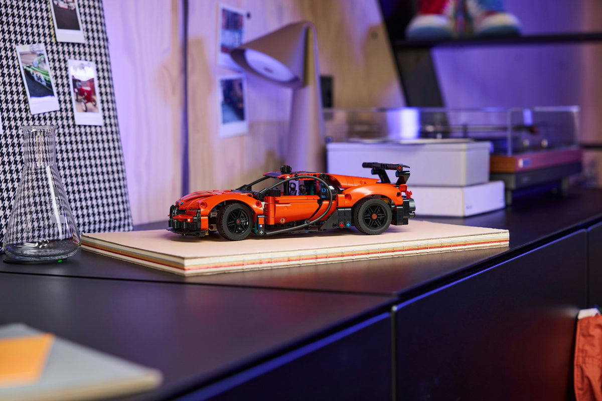 LEGO Technic 42222 Bugatti Chiron Pur Sport ‑hyperauto – kuva 5