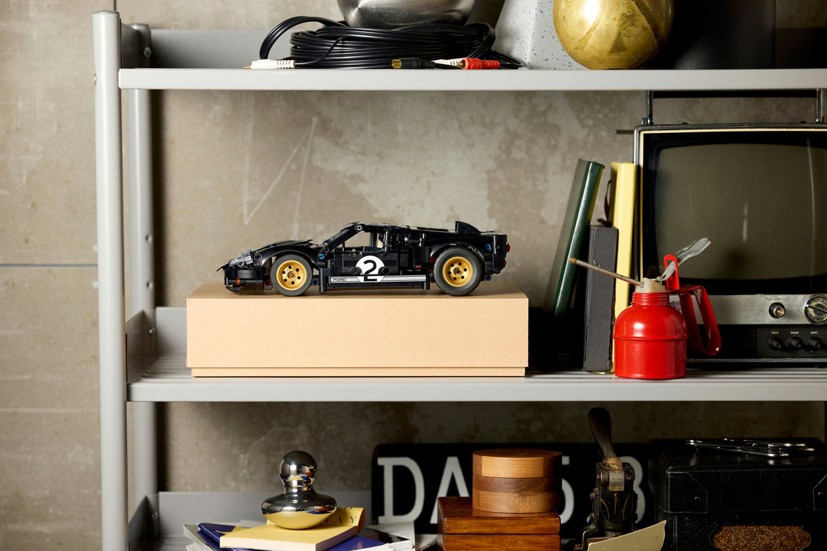 LEGO Technic 42223 1966 Ford GT40 MKII ‑kilpa-auto – kuva 14