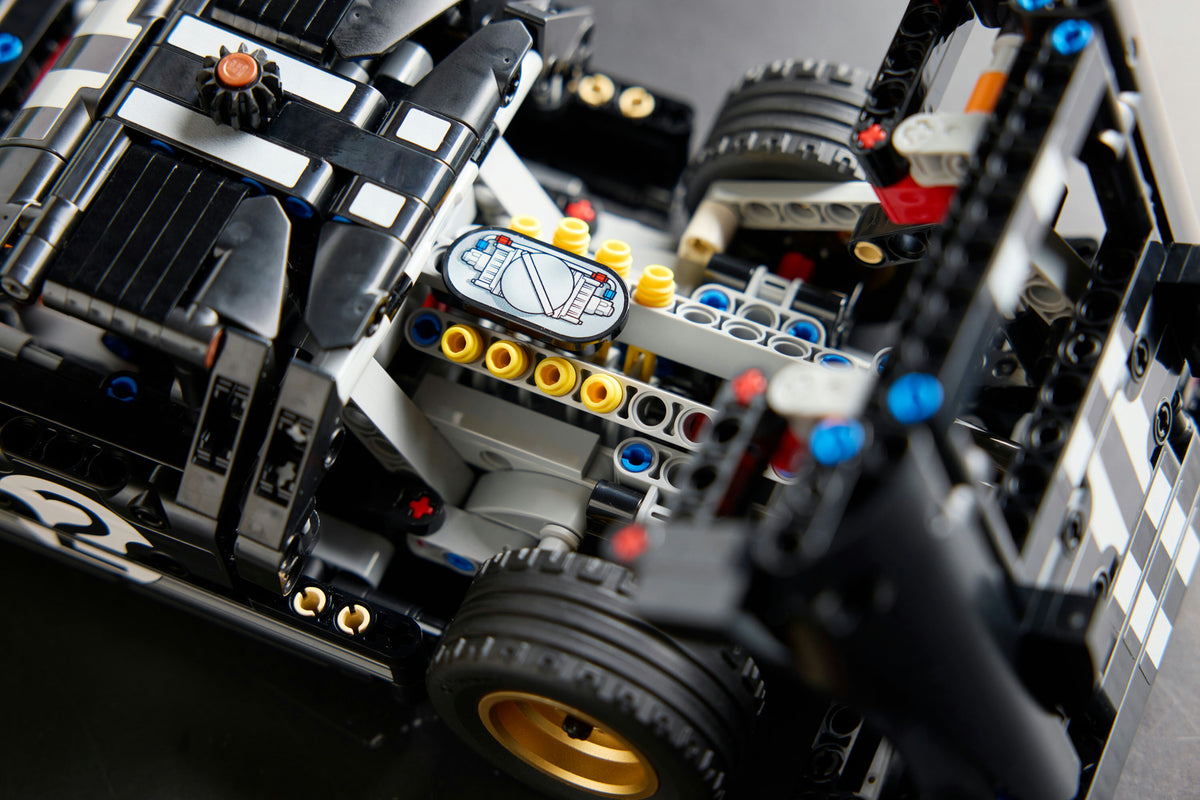 LEGO Technic 42223 1966 Ford GT40 MKII ‑kilpa-auto – kuva 9