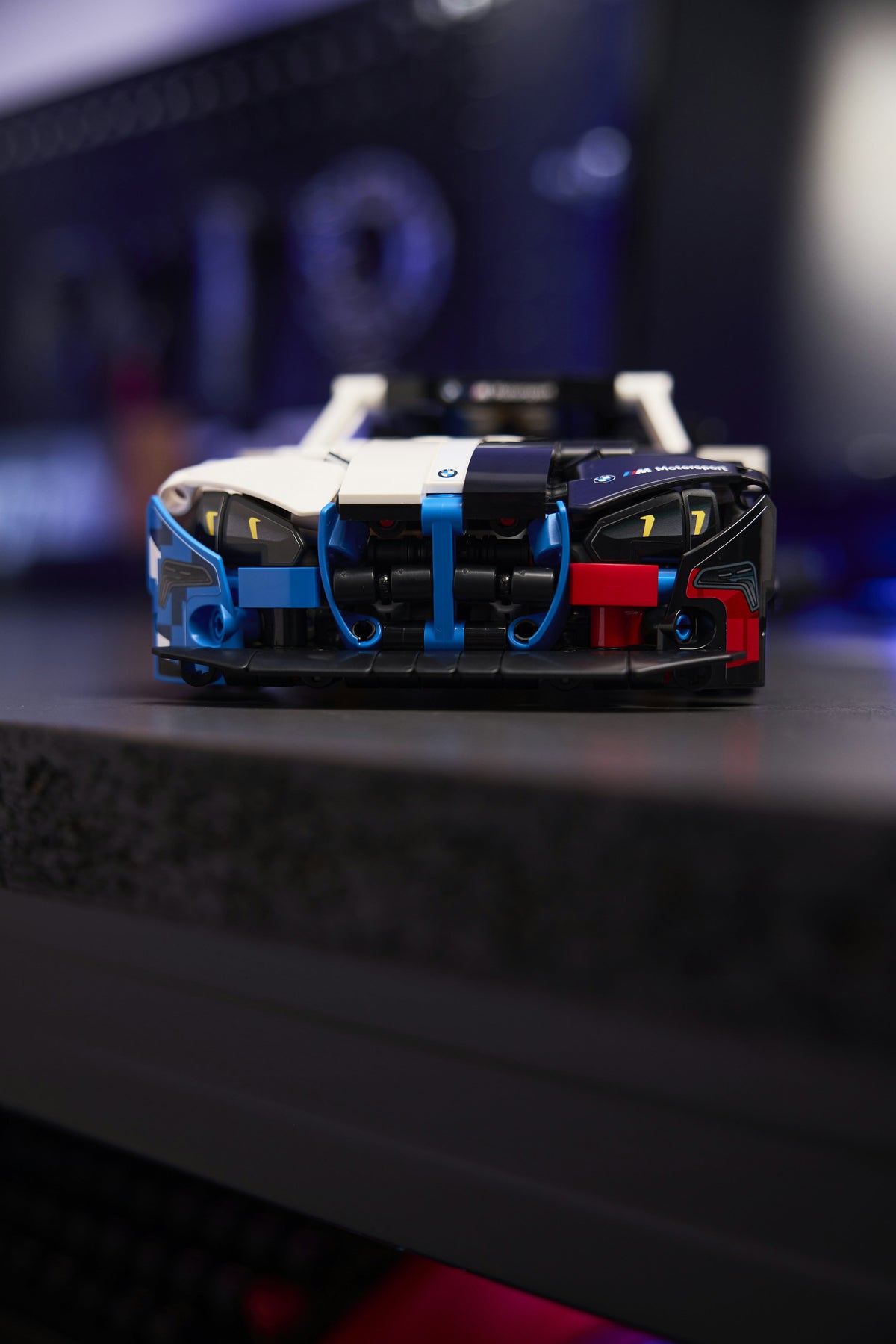 LEGO Technic 42226 BMW M4 GT3 EVO kilpa-auto – kuva 6