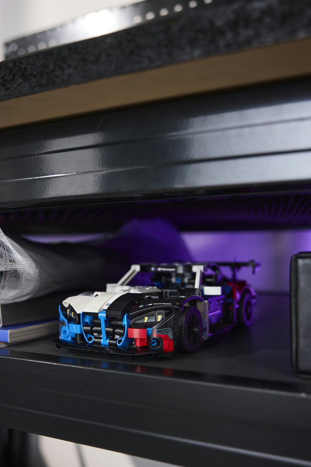 LEGO Technic 42226 BMW M4 GT3 EVO kilpa-auto – kuva 4