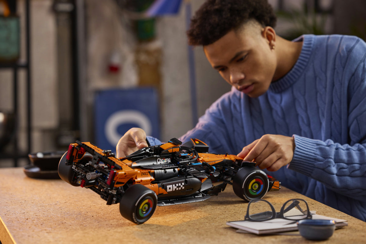 LEGO Technic 42228 McLaren MCL39 F1® auto – kuva 3