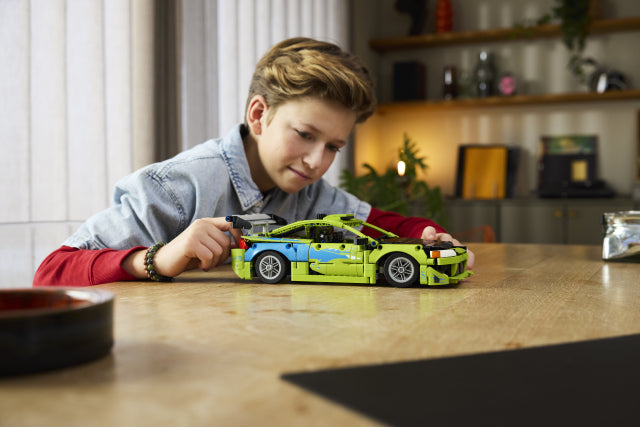 LEGO Technic 42229 - Fast and Furious Mitsubishi Eclipse ‑auto – kuva 5