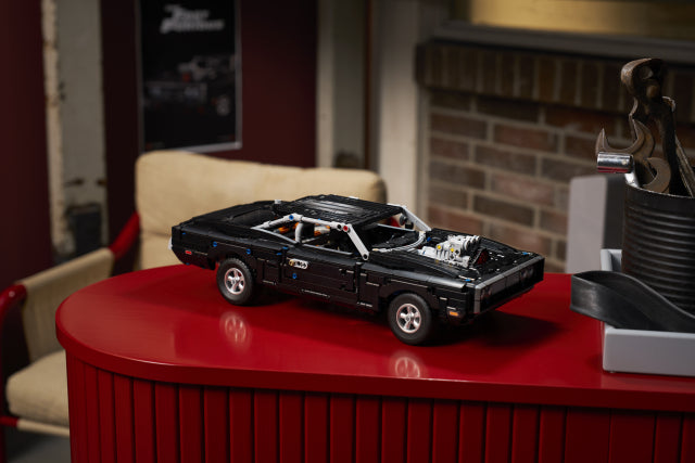 LEGO Technic 42231 - Fast and Furious Dodge Charger R/T ‑auto – kuva 16