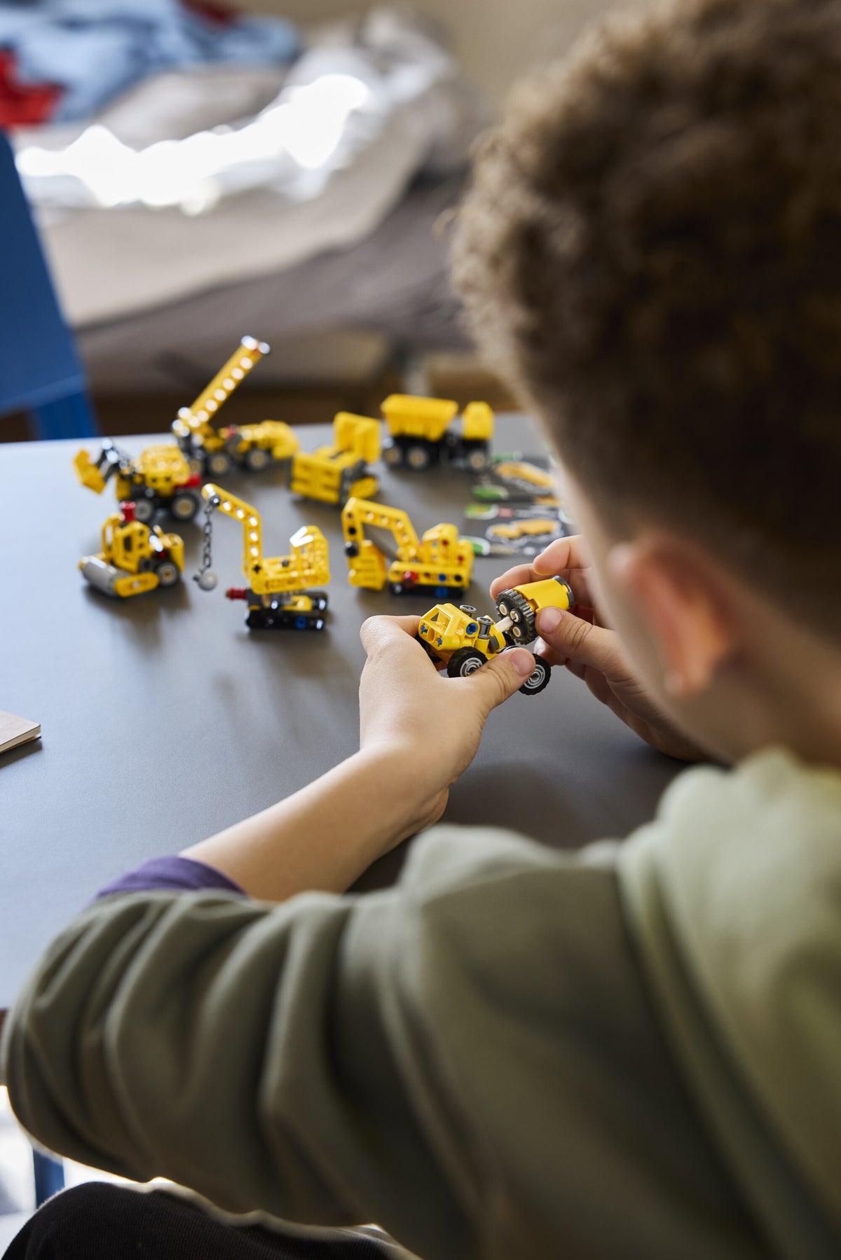 LEGO Technic 42233 Mahtavat työkoneet – kuva 7