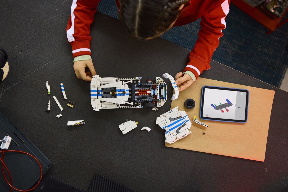 LEGO Technic 42234 Dodge Viper GTS-R ‑urheiluauto – kuva 9