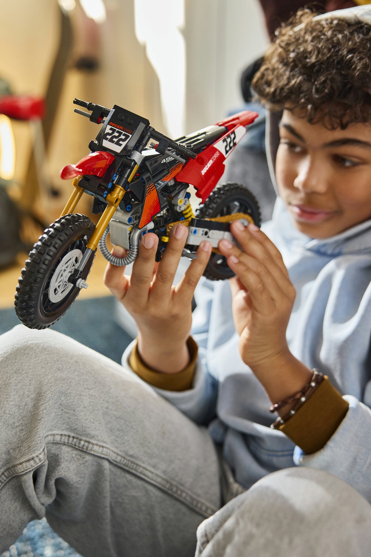 LEGO Technic 42238 Ducati Desmo450 MX Factory ‑moottoripyörä – kuva 7