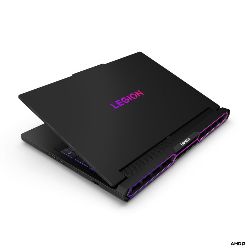 Lenovo Legion Pro 7 16" pelikannettava (83RU000TMX)