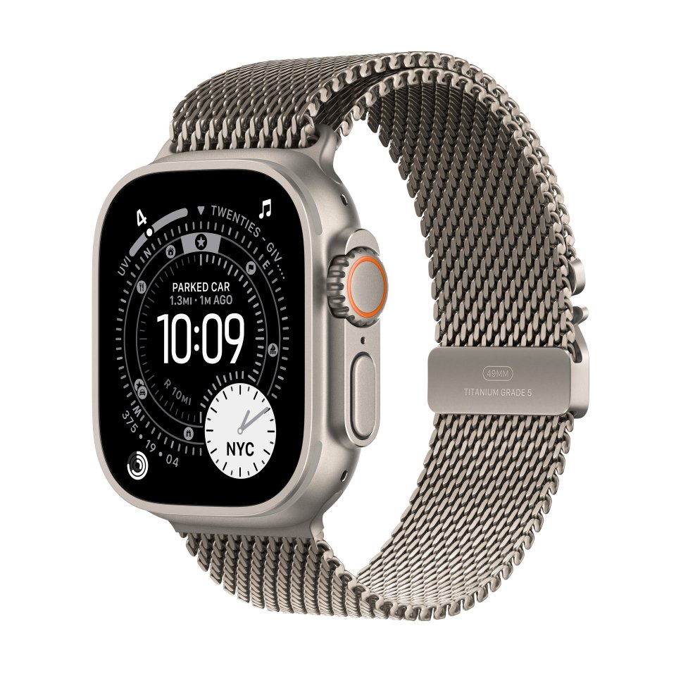 Apple Watch Ultra 3 (GPS + Cellular) 49 mm luonnonvaalea titaanikuori ja luonnonvaalea milanolaisranneke, keskikokoinen