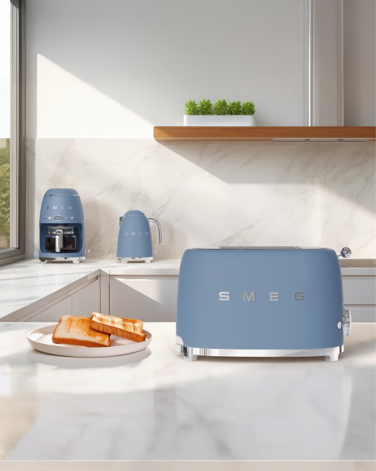 Smeg KLF03SBMEU vedenkeitin, Storm Blue