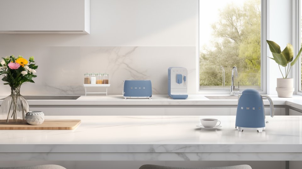 Smeg KLF03SBMEU vedenkeitin, Storm Blue