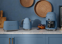 Smeg KLF03SBMEU vedenkeitin, Storm Blue