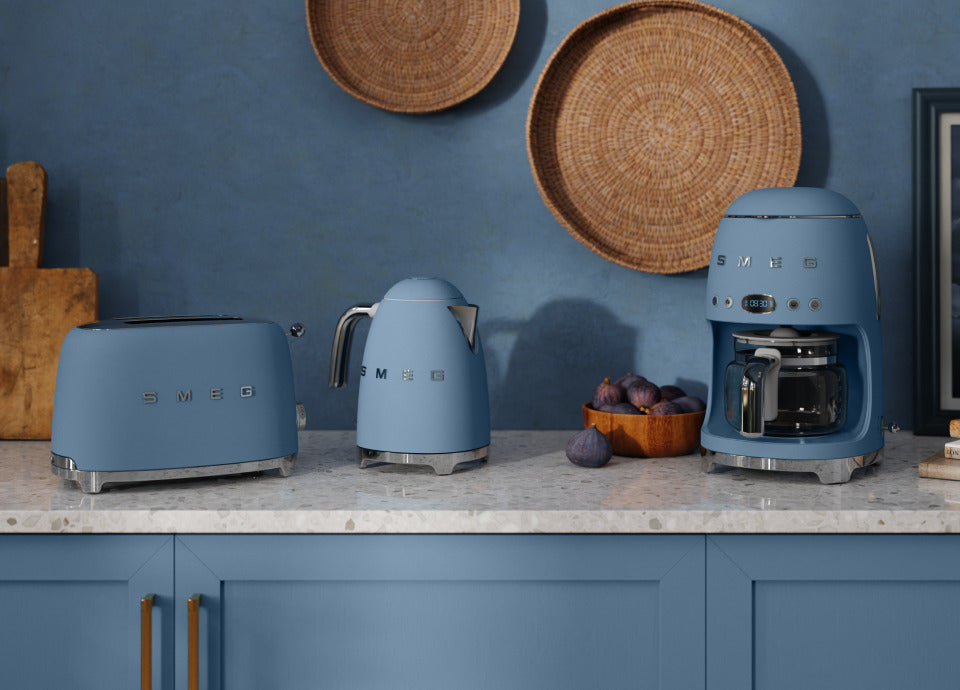 Smeg KLF03SBMEU vedenkeitin, Storm Blue