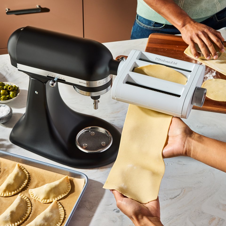 KitchenAid 3-in-1-pastalisävaruste, muovi