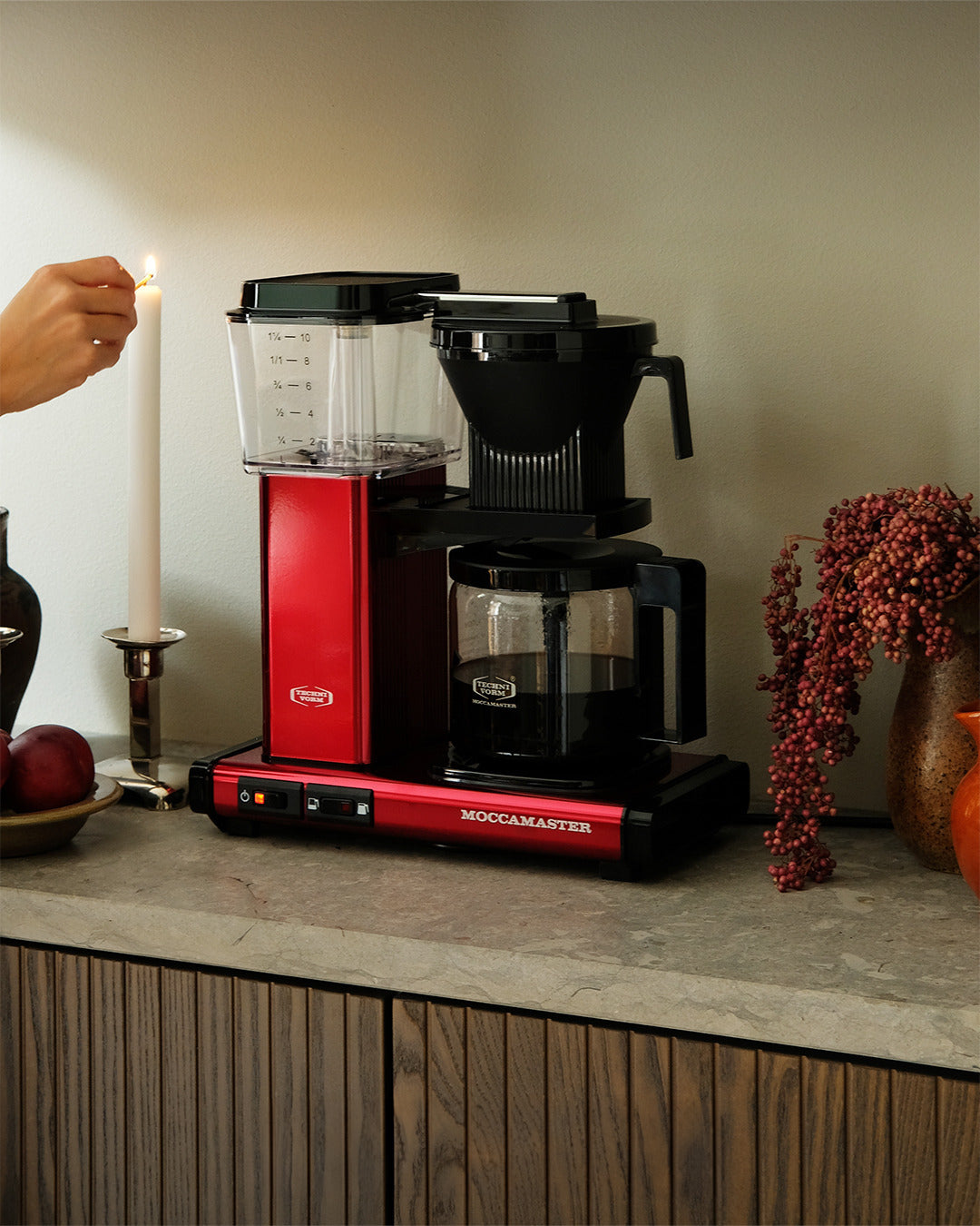 Moccamaster Optio kahvinkeitin, Red Metallic