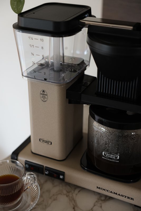 Moccamaster Optio kahvinkeitin, Sand Stone
