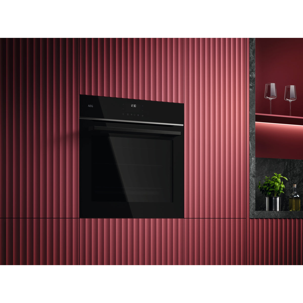 AEG TA5PB534PB 5000 SurroundCook® uuni SteamBake-toiminnolla, musta – kuva 8