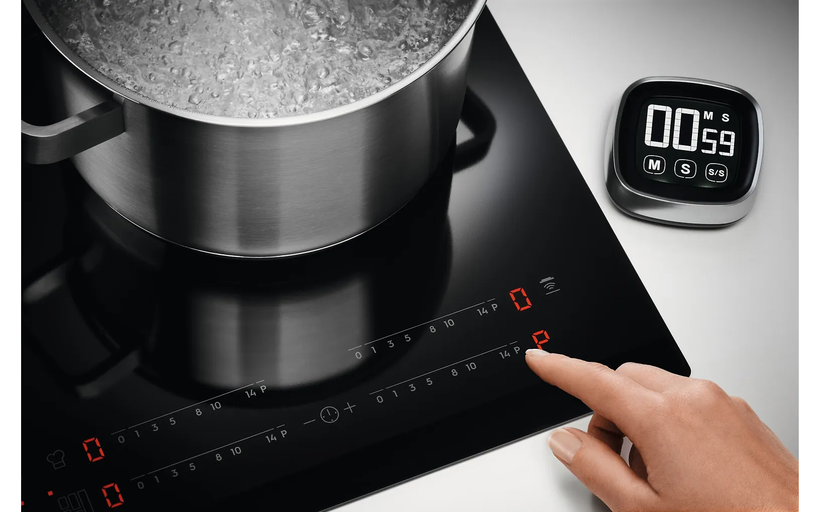 Electrolux HOB654F 600-seriens Bridge induktionshäll, 60 cm