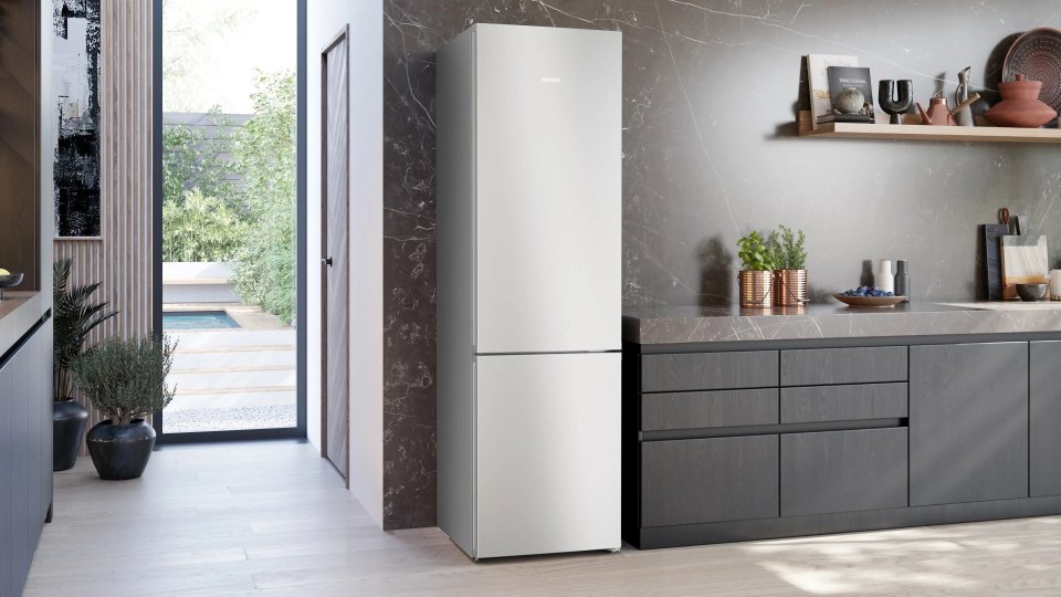 Siemens KG39NVIDG iQ300 jääkaappipakastin, ruostumaton teräs, 2 m