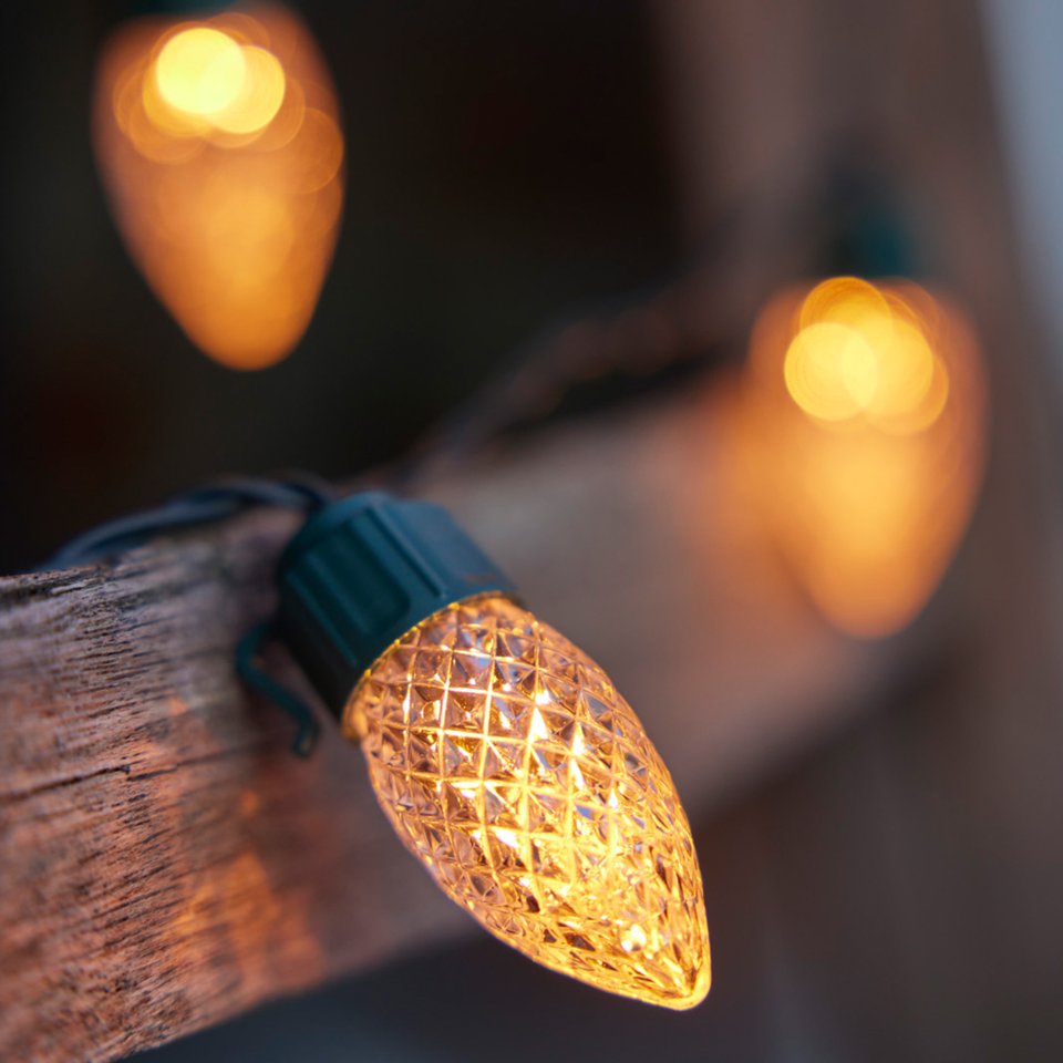 Lumineo vintage LED-kuusenkoristevalosarja sisä- ja ulkokäyttöön