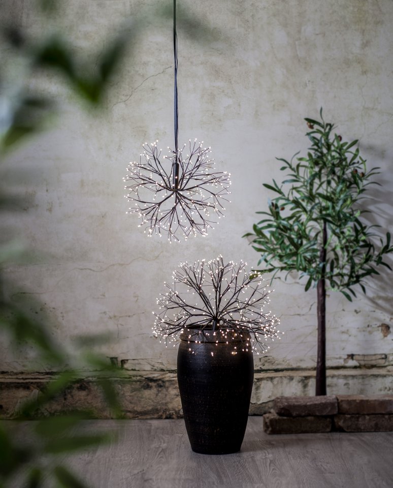 Star Trading Stardust ripustettava LED-valokoriste 40 cm, musta