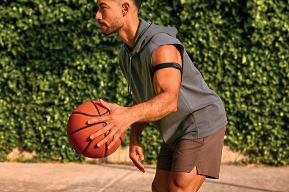 Garmin CIRQA Smart Band aktiivisuusranneke, musta, L/XL – kuva 14