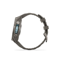 Garmin fenix 9 urheilukello, 47 mm, titaani ja Pebble Gray silikoniranneke