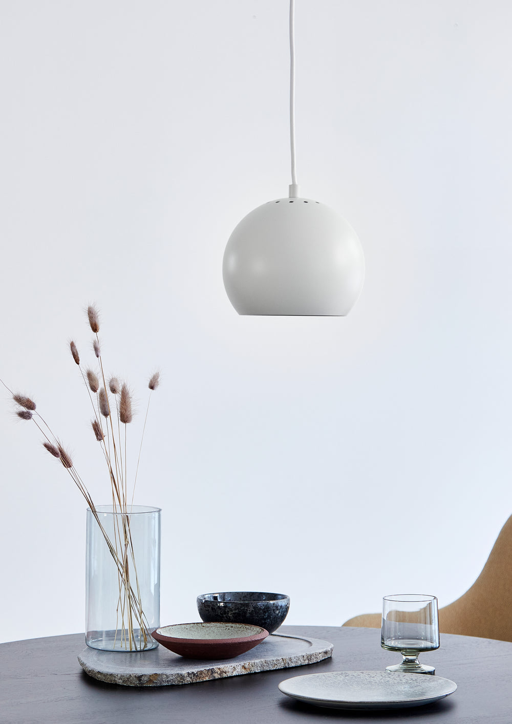 Frandsen Ball Pendant riippuvalaisin, 18 cm, mattavalkoinen