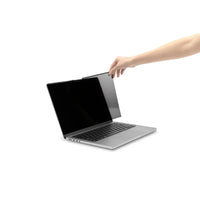 Kensington MagPro™ Elite magneettinen tietoturvasuoja MacBook Pro 16”:lle (2021 ja uudemmat) – 4