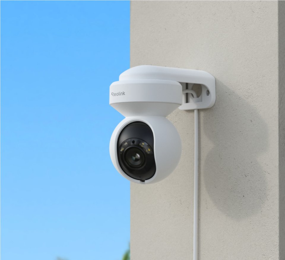Reolink E1 Outdoor Pro PTZ Auto Tracking AI WiFi 6 kamera LED-kohdevaloilla