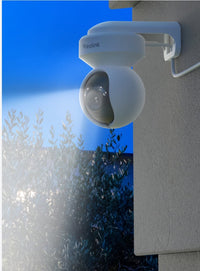 Reolink E1 Outdoor Pro PTZ Auto Tracking AI WiFi 6 kamera LED-kohdevaloilla