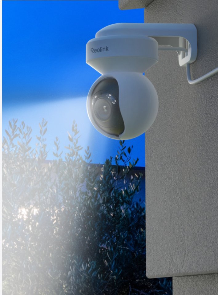 Reolink E1 Outdoor Pro PTZ Auto Tracking AI WiFi 6 kamera LED-kohdevaloilla