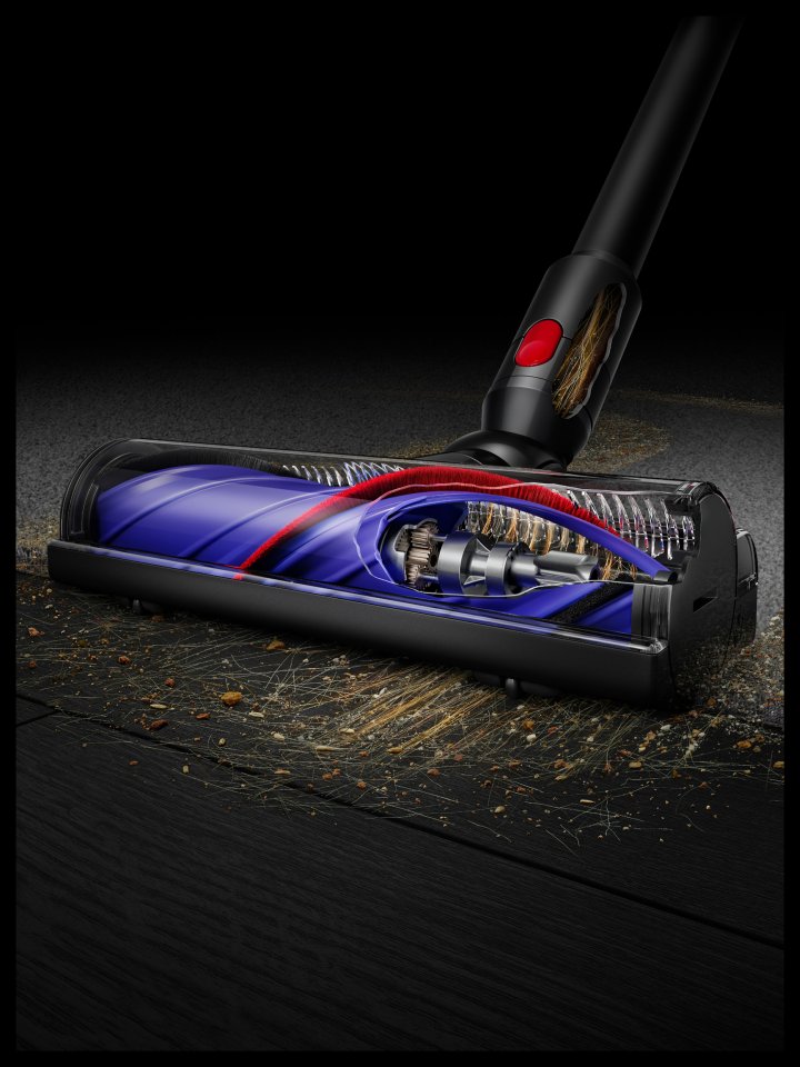 Dyson Cyclone V10 + matalien paikkojen adapteri