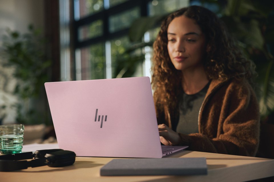 HP OmniBook 5 14-mh0003nox 14” kannettava (E8BP2EA), Windows 11