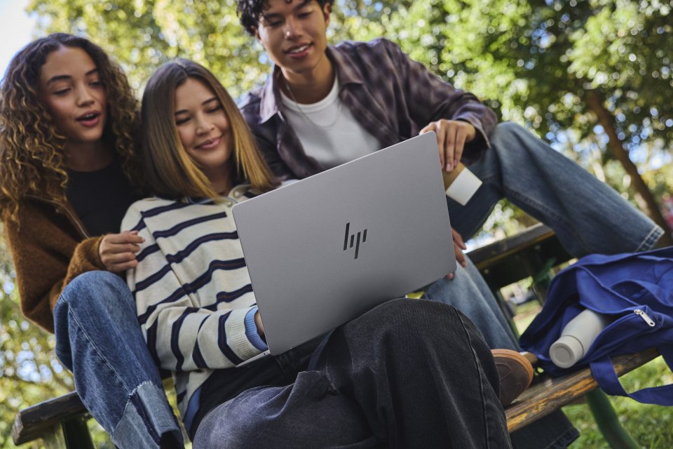 HP OmniBook 5 14-mh0005nox 14” kannettava (E75B1EA), Windows 11