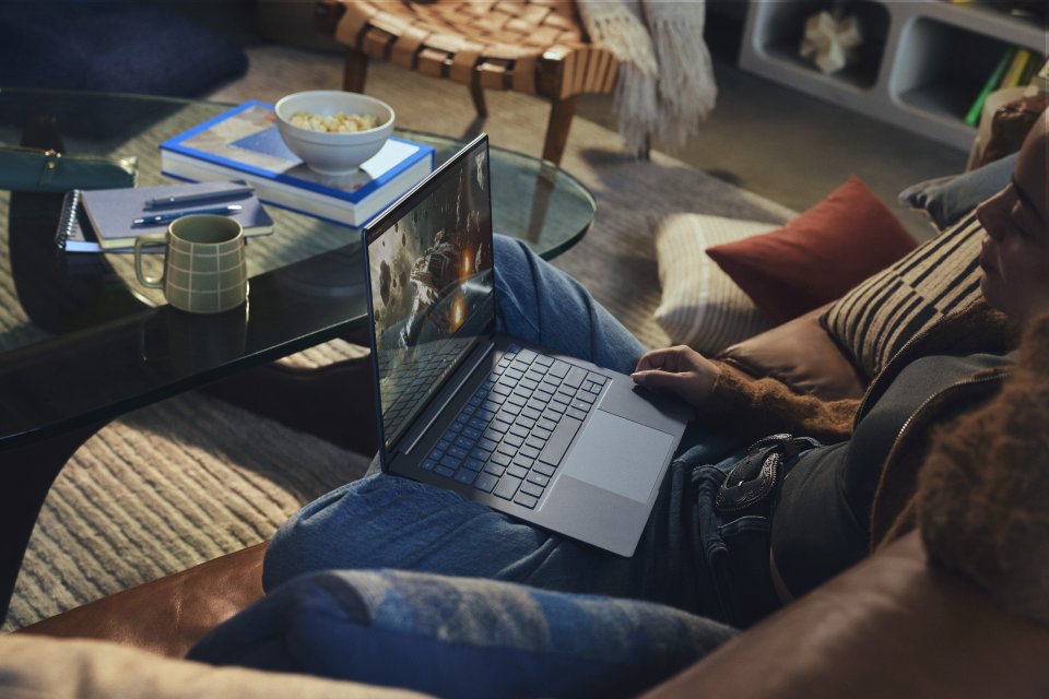 HP OmniBook 5 14-mh0011nox 14” kannettava (E75B3EA), Windows 11