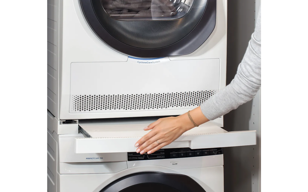 AEG / Electrolux monteringssats för pelarmontage med hylla