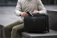 Wenger Patriot -laukkusetti 15,6"/17" kannettavalle tietokoneelle, musta – kuva 12