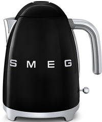 Smeg KLF03BLEU -vedenkeitin, musta