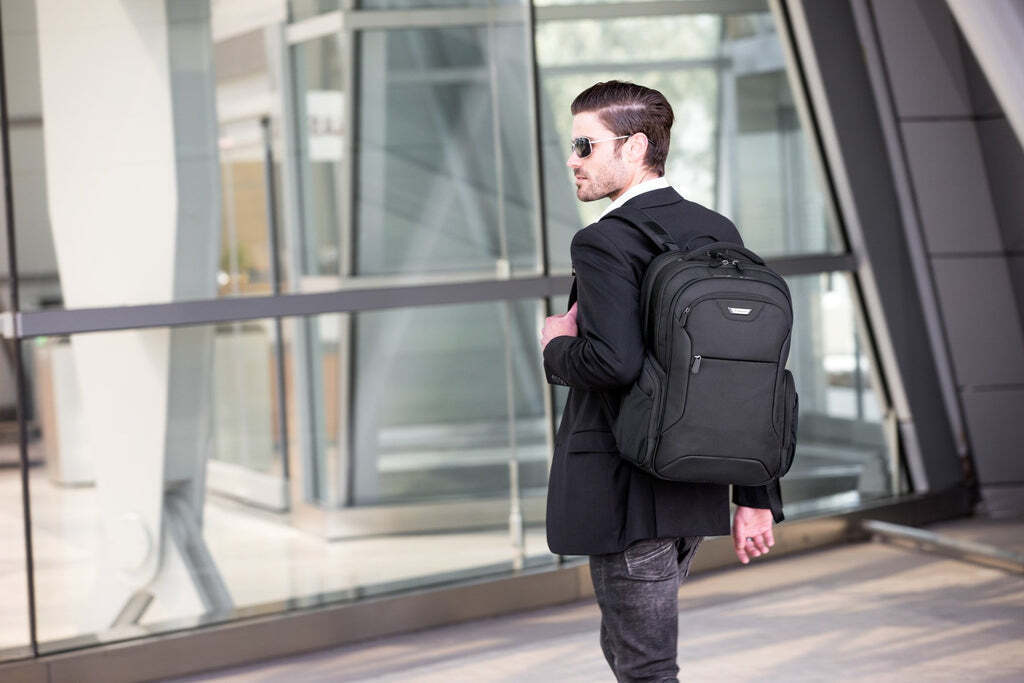 Targus Corporate Traveller reppu 15.6" kannettavalle tietokoneelle, musta – kuva 6