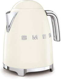 Smeg KLF03CREU -vedenkeitin, kerman valkoinen