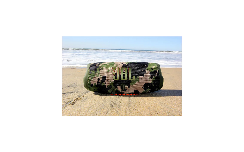 JBL Charge 5 -Bluetooth-kaiutin, SQUAD