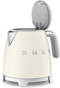 Smeg KLF05CREU -vedenkeitin, kerman valkoinen