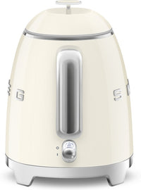 Smeg KLF05CREU -vedenkeitin, kerman valkoinen